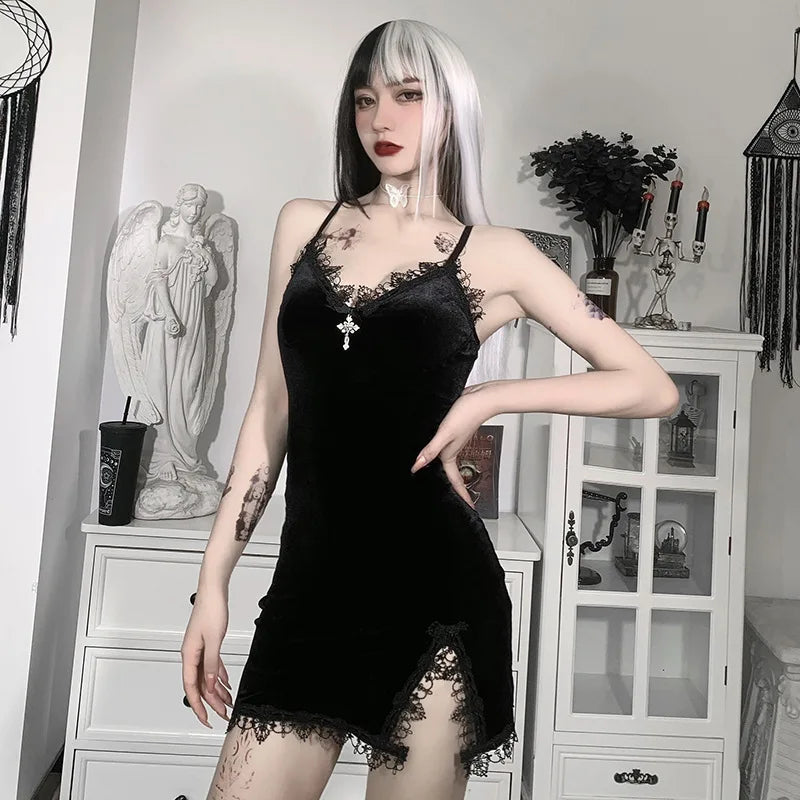Luna Gothic Lace Velvet Mini Dress – Vintage Slit Party Slip